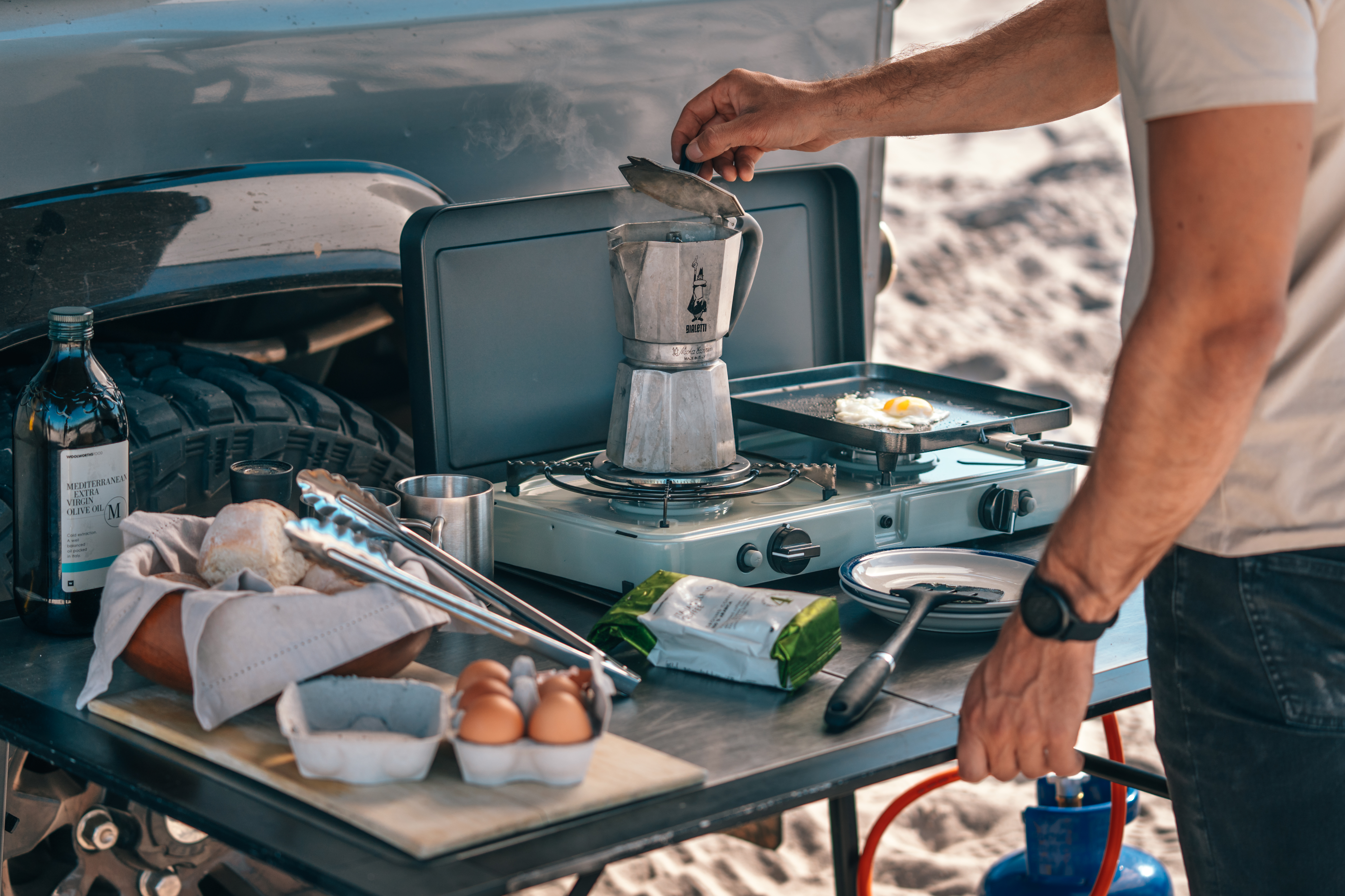 5 creatieve manieren om je campingbarbecue te gebruiken tijdens je volgende kampeertrip