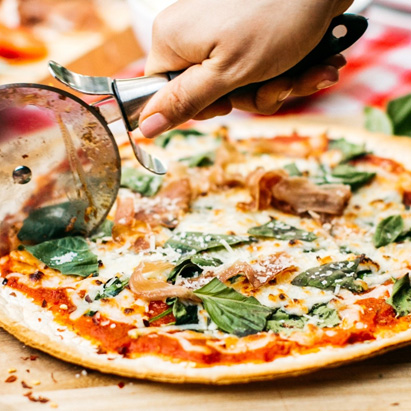Heb geleerd zuigen Socialisme Pizza bakken op je barbecue met een CADAC pizzasteen | Blog